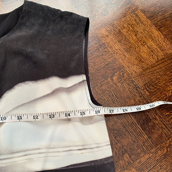 NWOT All Saints Silk Graphic print sleeveless top. Size 0 - Picture 9 of 9